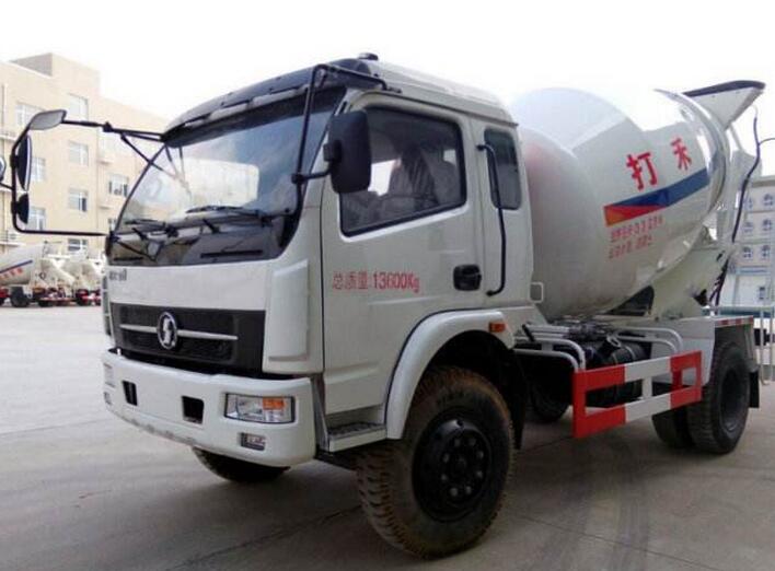 陜汽華康5-6方攪拌車車